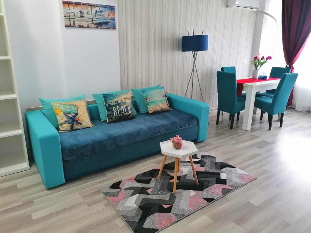 Blue Sky Summerland Apartment Mamaia Bagian luar foto